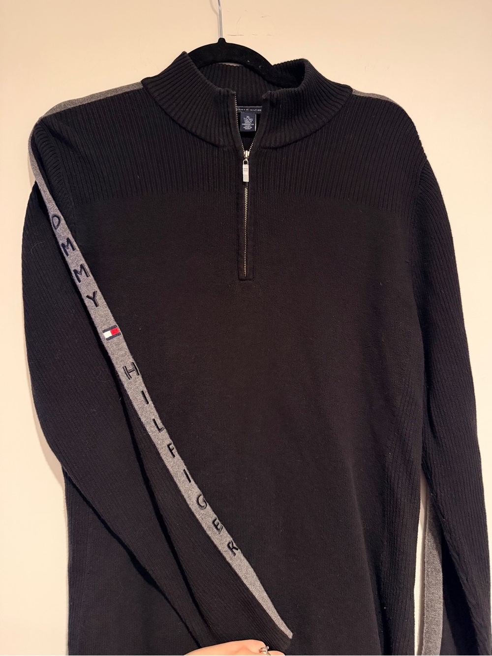 Tommy Hilfiger Black Quarter Zip Women’s XL